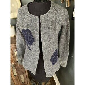 COCOGIO Knit Sweater Cardigan Thick Soft Chunky Gray Navy Flowers Roses Sz M